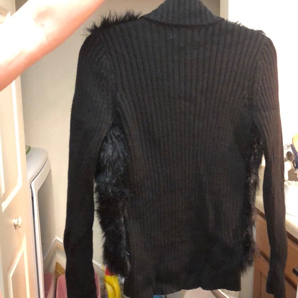 Sweater - Picture 2 of 2